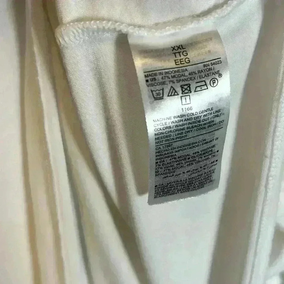 Old Navy Women's T-Shirt XXL Soft Stretchy Plus Size Yoga Workout Walk Hike Mom - Picture 6 of 6